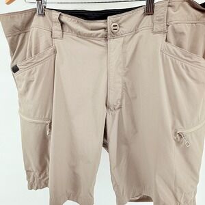 BEYOND Cargo Shorts Tan‎ Zip Pockets Outdoor Hiking Casual Mens XL
